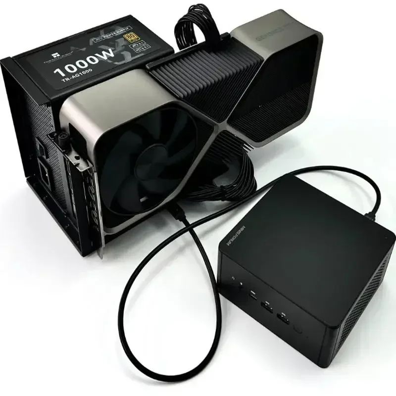 Notebook UT4G-BK7 Harici EGPU  - Gpu External Dock Egpu Thunderbolt 4 incelemesi ve fiyatı